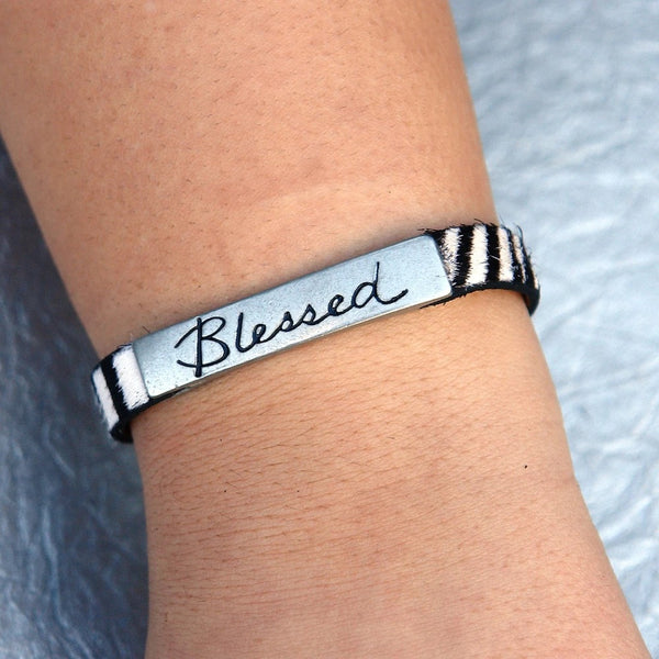 GOOD WORKS LIFE'S INSPIRATION SAFARI BRACELET