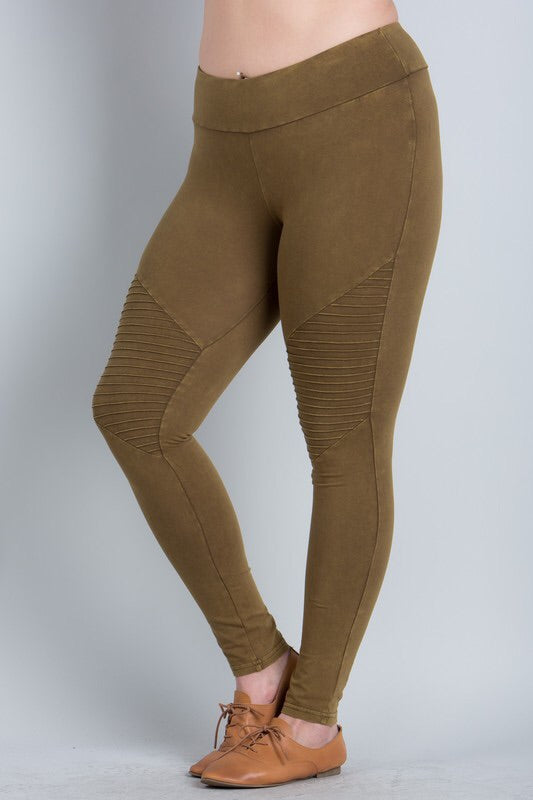 CURVY COLLECTION MINERAL WASH MOTO LEGGINGS - Blush Boutique Bremen